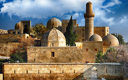 قصر شیروان شاه